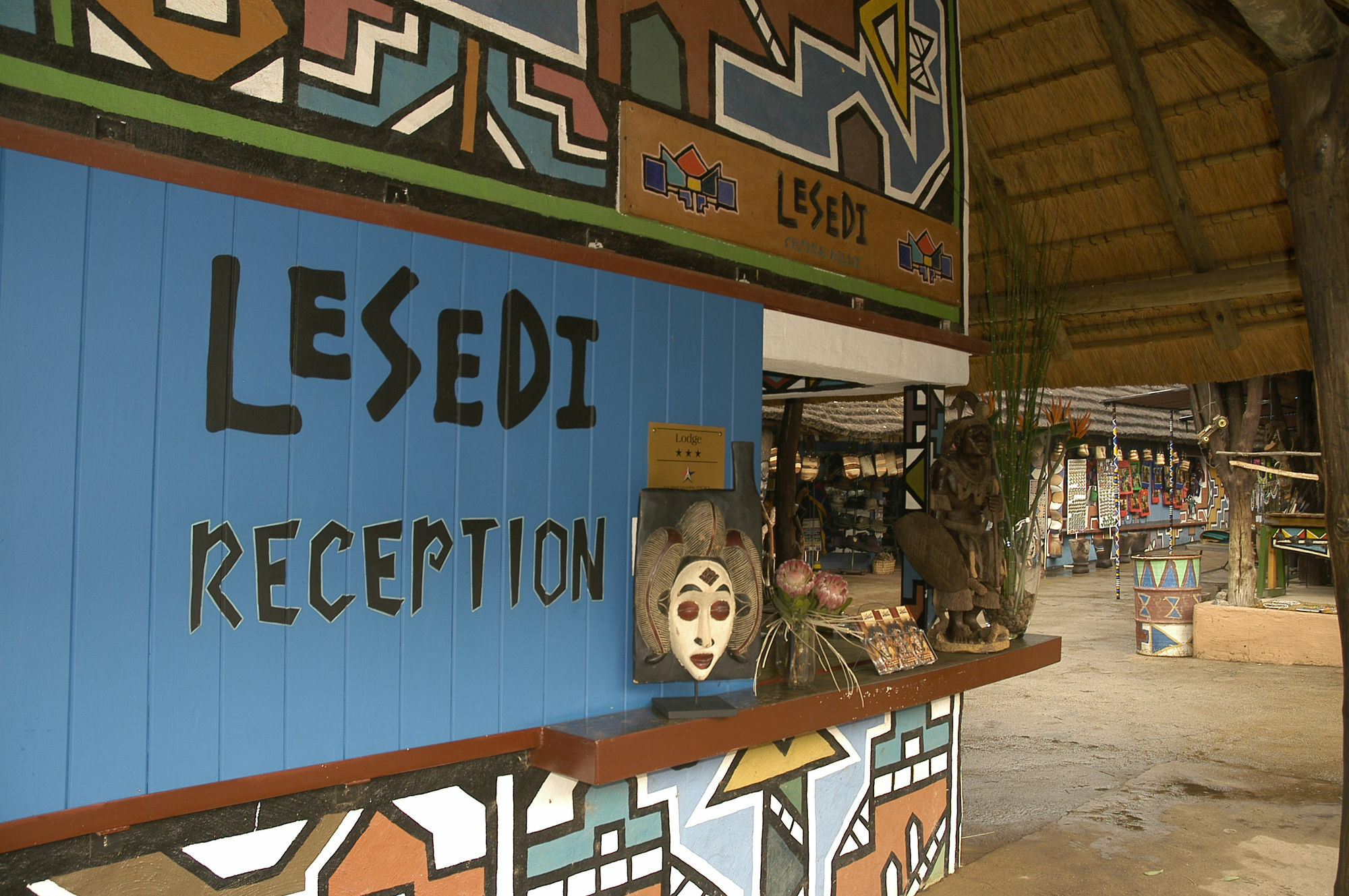 Aha Lesedi African Lodge & Cultural Village Broederstroom Экстерьер фото