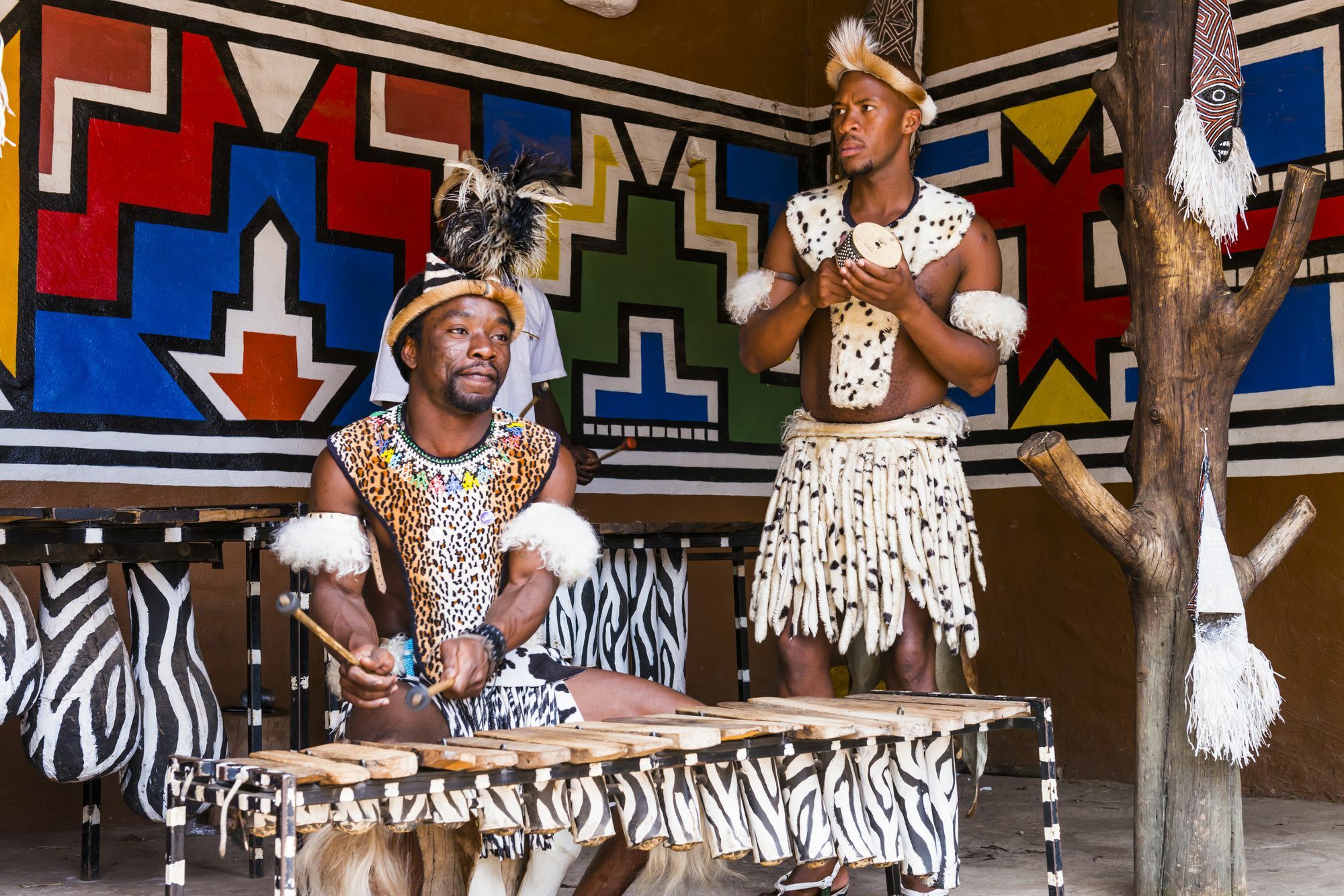 Aha Lesedi African Lodge & Cultural Village Broederstroom Экстерьер фото