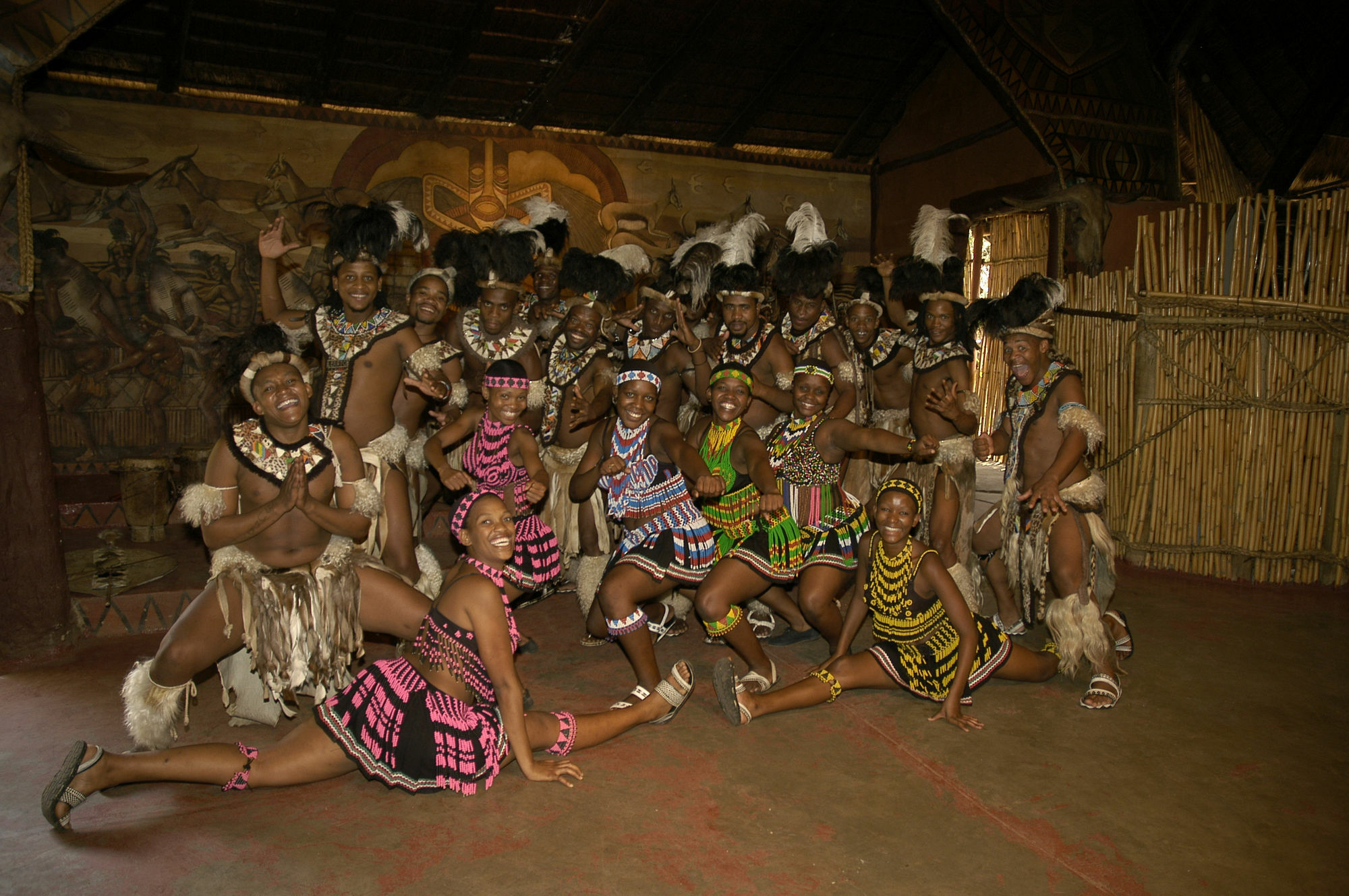 Aha Lesedi African Lodge & Cultural Village Broederstroom Экстерьер фото