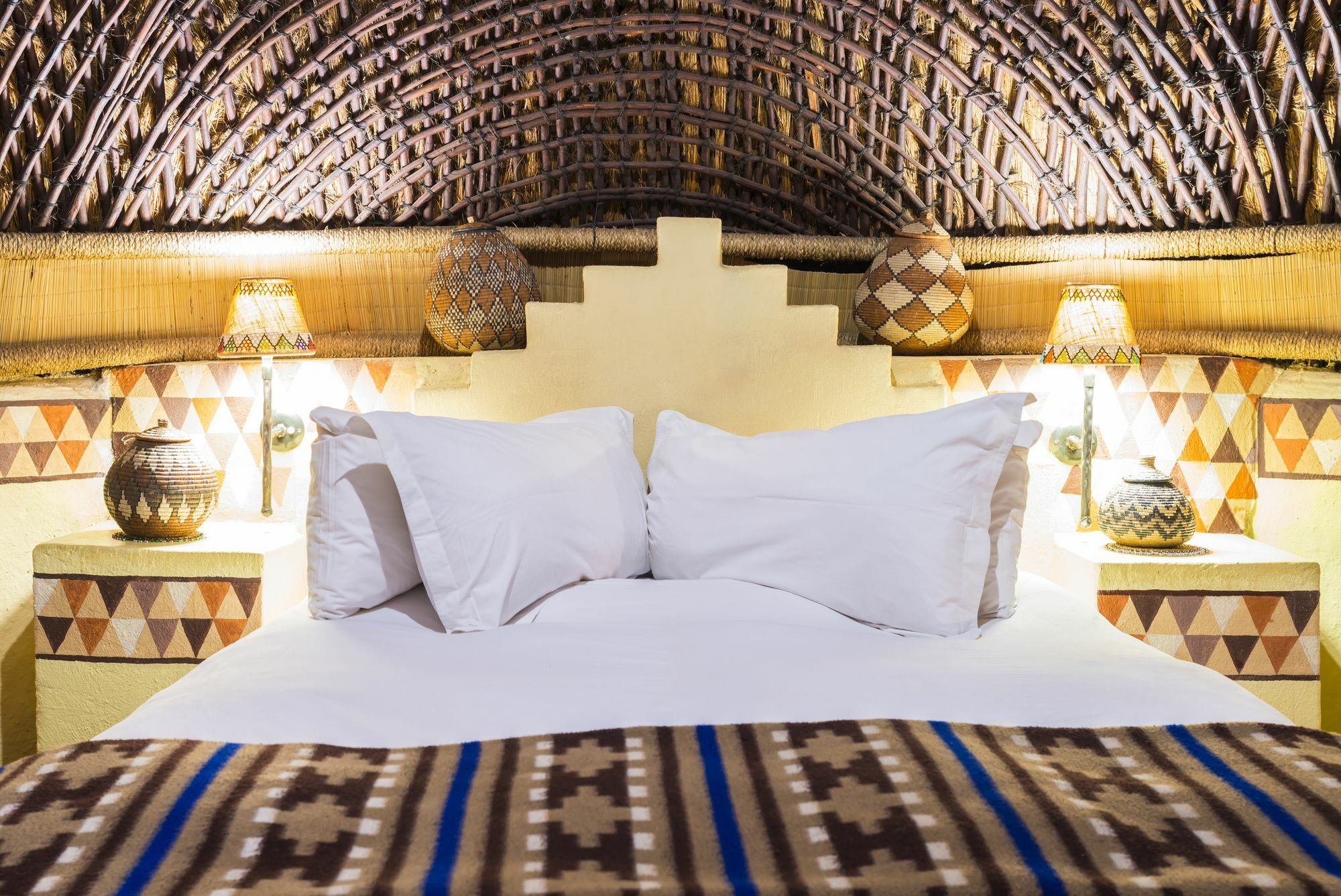 Aha Lesedi African Lodge & Cultural Village Broederstroom Экстерьер фото