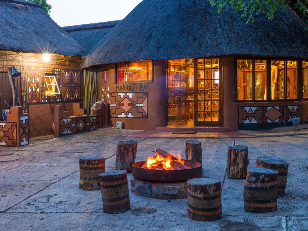 Aha Lesedi African Lodge & Cultural Village Broederstroom Экстерьер фото