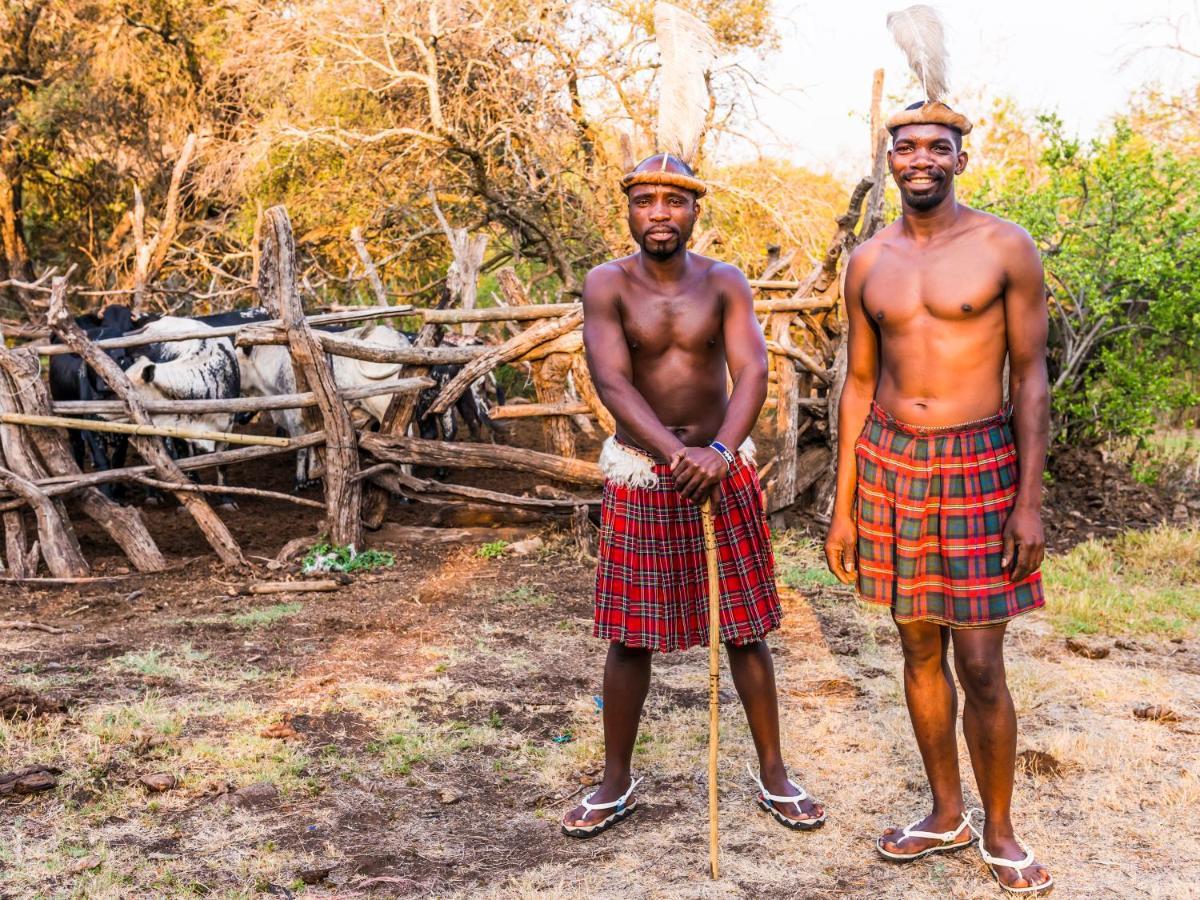Aha Lesedi African Lodge & Cultural Village Broederstroom Экстерьер фото