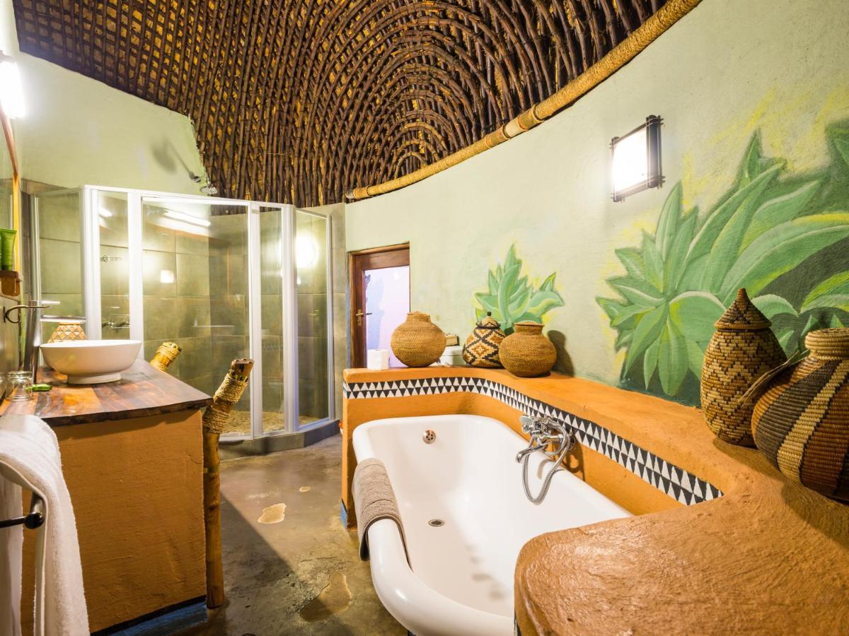 Aha Lesedi African Lodge & Cultural Village Broederstroom Экстерьер фото