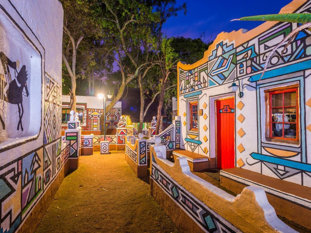 Aha Lesedi African Lodge & Cultural Village Broederstroom Экстерьер фото