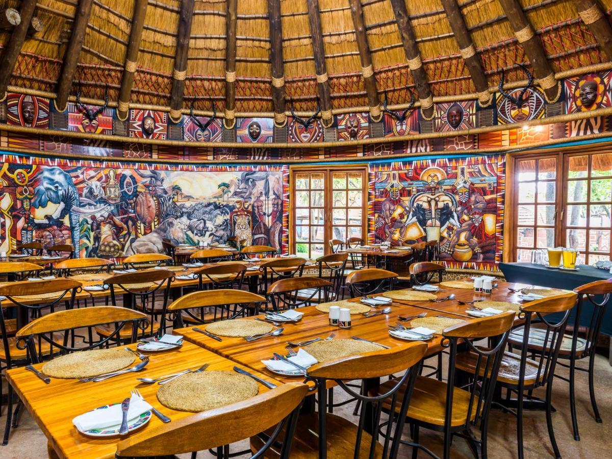Aha Lesedi African Lodge & Cultural Village Broederstroom Экстерьер фото