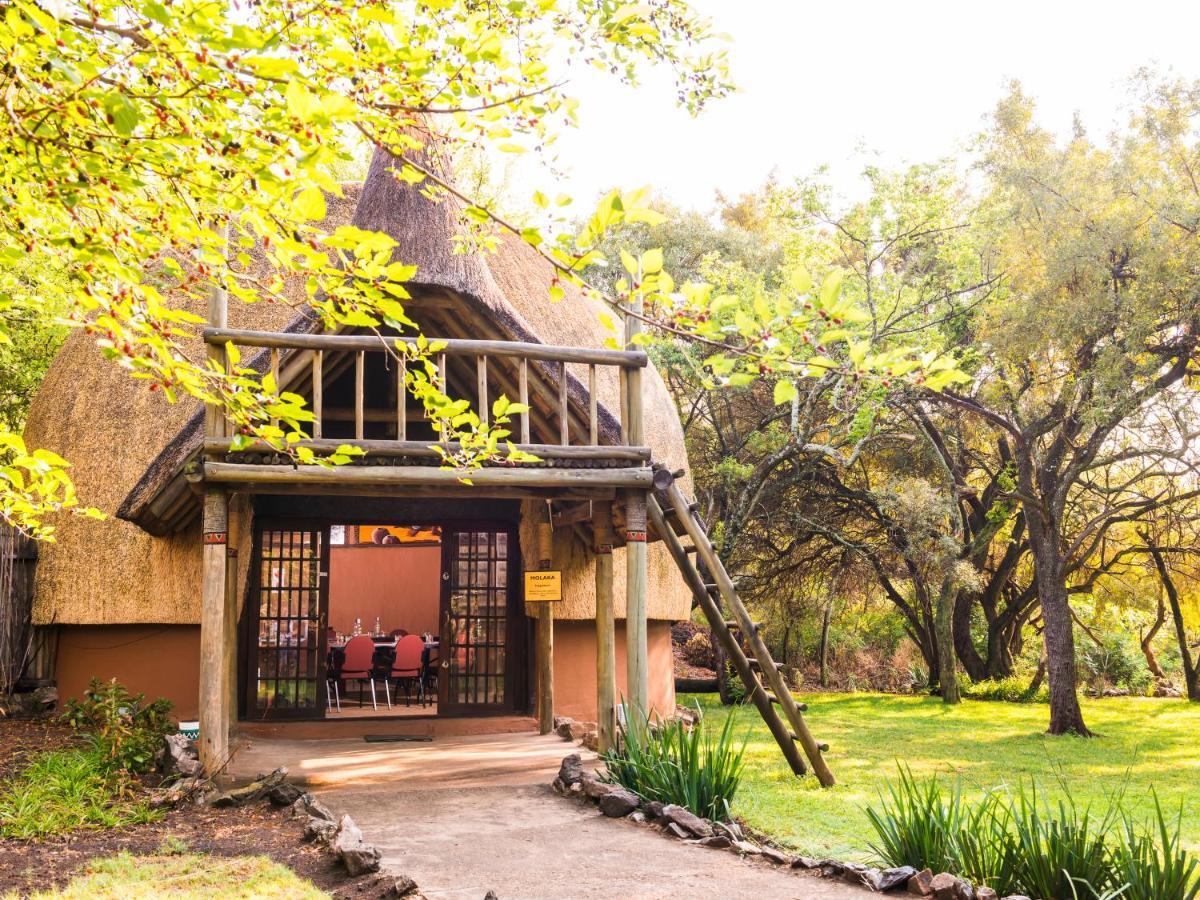 Aha Lesedi African Lodge & Cultural Village Broederstroom Экстерьер фото