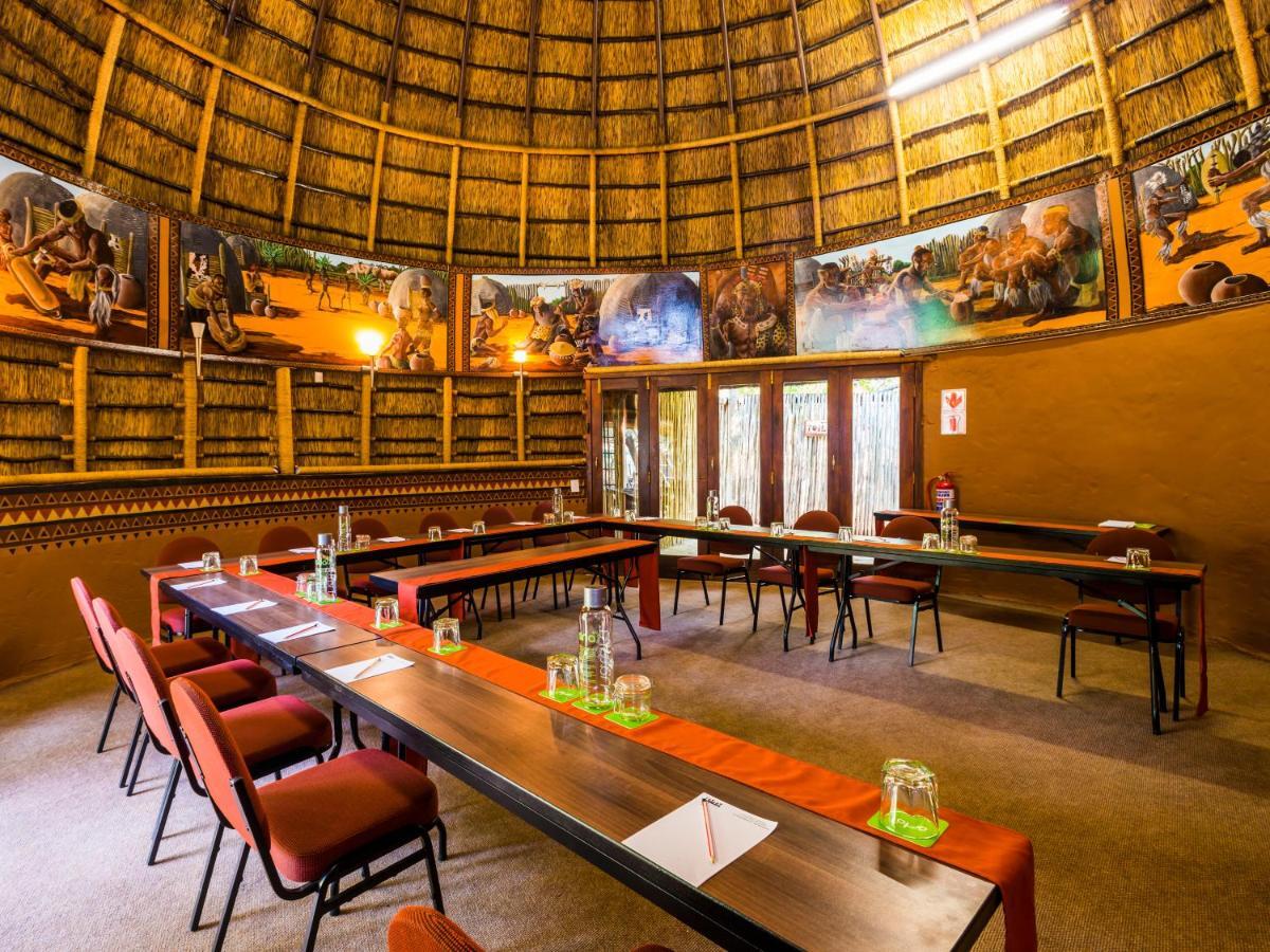 Aha Lesedi African Lodge & Cultural Village Broederstroom Экстерьер фото